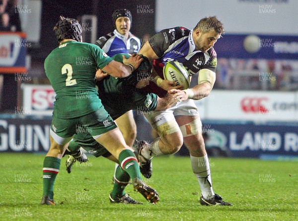 081113 - Leicester Tigers vs Ospreys - LV= Cup Round 1-Joe Rees of Ospreys in action(c) Huw Evans Agency