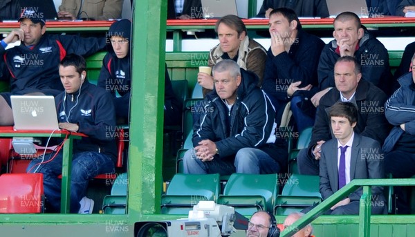 17.10.10 - Leicester Tigers v Llanelli Scarlets - Heineken Cup - Wales head coach Warren Gatland looks on. 