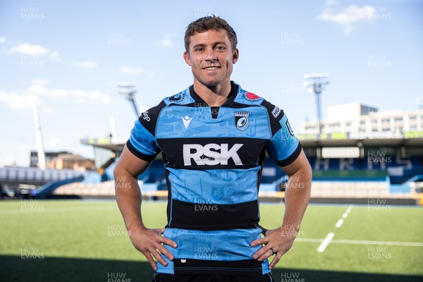 250925 - Picture shows Leigh Halfpenny, who has signed a short term deal with Cardiff Rugby as a a kicking coach, while continuing his rehabilitation with the intention of returning to play