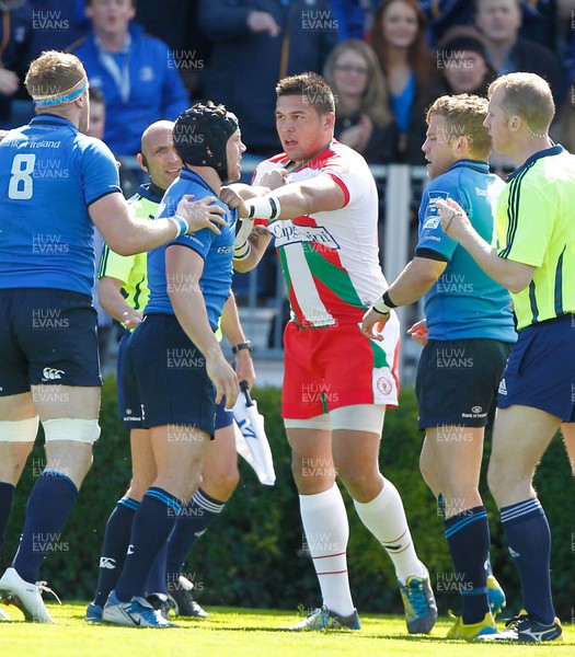 270413 - Leinster v Biarritz - Amlin Challenge Cup - Isaac Boss of Leinster and  Raphael Lakafia of Biarritz can't agree 