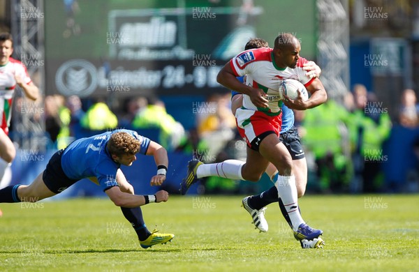 270413 - Leinster v Biarritz - Amlin Challenge Cup - Aled Brew of Biarritz tries to shrug off the tackle of Cian Healy of Leinster  