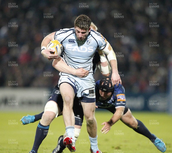 271012 Leinster v Blues - RaboDirect Pro 12 - Alex Cuthbert of Cardiff is tackled by Leo Cullen and Richardt Strauss of Leinster 