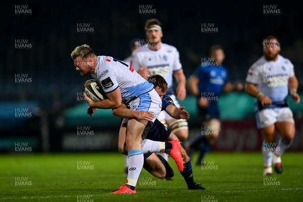 221120 - Leinster v Cardiff Blues - Guinness PRO14 - Owen Lane of Cardiff Blues is tackled by Liam Turner of Leinster
