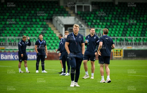 130925 - Leinster v Cardiff Rugby - Preseason Friendly - Cardiff players walk the pitch before the pre-season friendly match between Leinster and Cardiff at Tallaght Stadium in Dublin