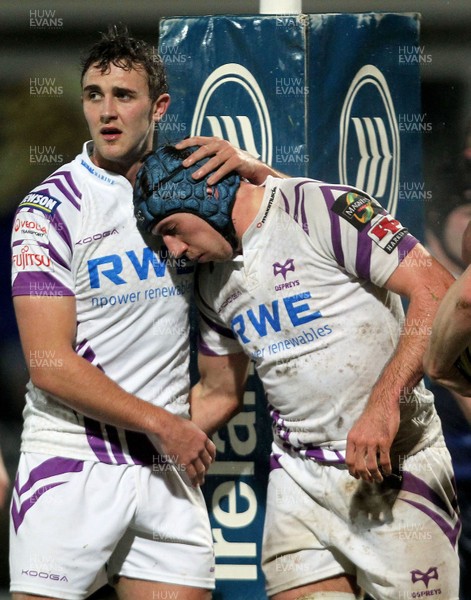 07.01.11 - Leinster v Ospreys - Magners League - Ospreys' Justin Tipuric(R) celebrates scoring the opening try with Ashley Beck. 