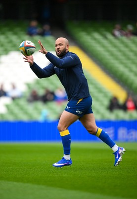 160526 - Leinster v Ospreys - United Rugby Championship - Jamison Gibson-Park of Leinster warms up before the match