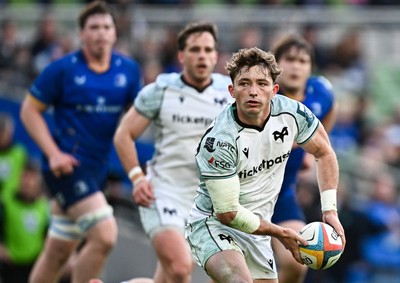 160526 - Leinster v Ospreys - United Rugby Championship - Dan Edwards of Ospreys