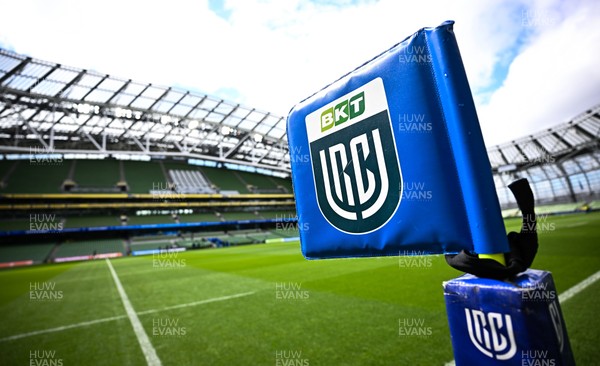 160526 - Leinster v Ospreys - United Rugby Championship - A general view of a sideline flag in Aviva Stadium before the match