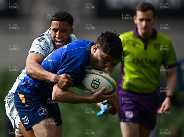 160526 - Leinster v Ospreys - United Rugby Championship - Jimmy O'Brien of Leinster is tackled by Keelan Giles of Ospreys