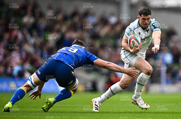 160526 - Leinster v Ospreys - United Rugby Championship - Owen Watkin of Ospreys in action against Max Deegan of Leinster