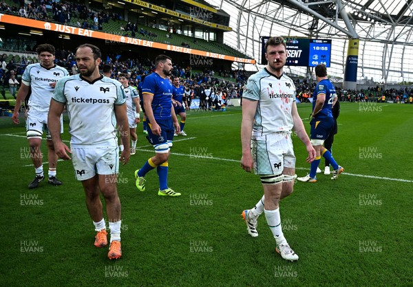 160526 - Leinster v Ospreys - United Rugby Championship - Evardi Boshoff, left, and James Ratti of Ospreys after the match