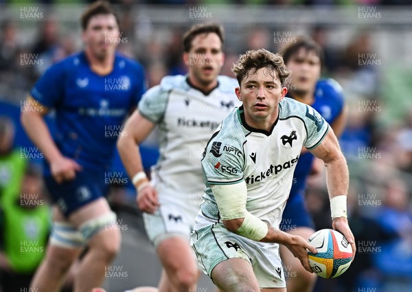 160526 - Leinster v Ospreys - United Rugby Championship - Dan Edwards of Ospreys