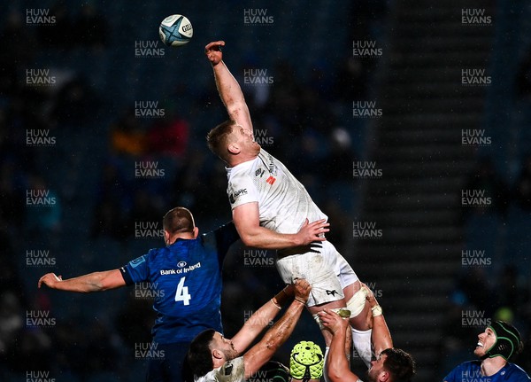 190222 - Leinster v Ospreys - United Rugby Championship - Bradley Davies of Ospreys competes with Ross Molony of Leinster