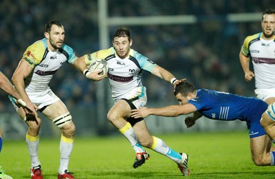 291114 - Leinster v Ospreys - Guinness Pro12 -   Martin Roberts of Ospreys tackled by Dave Kearney of Leinster  (c) Huw Evans Agency