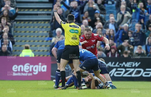 190517 - Leinster v Scarlets - Guinness PRO12 Semi Final - Referee Marius Mitrea stops the game after Steff Evans of Scarlets tackles Garry Ringrose of Leinster