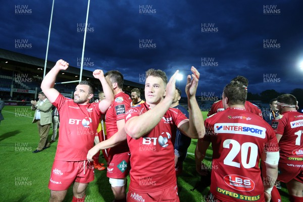 190517 - Leinster v Scarlets - Guinness PRO12 Semi Final - Jonathan Davies of Scarlets at full time