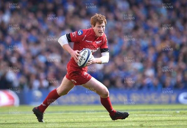 210418 - Leinster v Scarlets - European Rugby Champions Cup Semi Final - Rhys Patchell of Scarlets