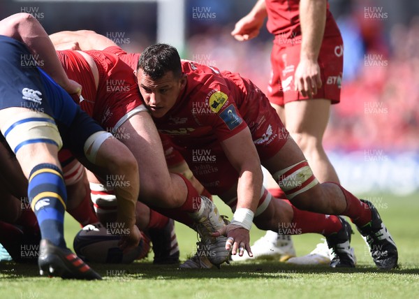 210418 - Leinster v Scarlets - European Rugby Champions Cup Semi Final - Aaron Shingler of Scarlets