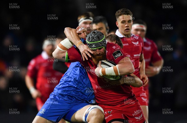 250119 - Leinster v Scarlets - Guinness PRO14 -  Jake Ball of Scarlets is tackled by Ross Molony of Leinster