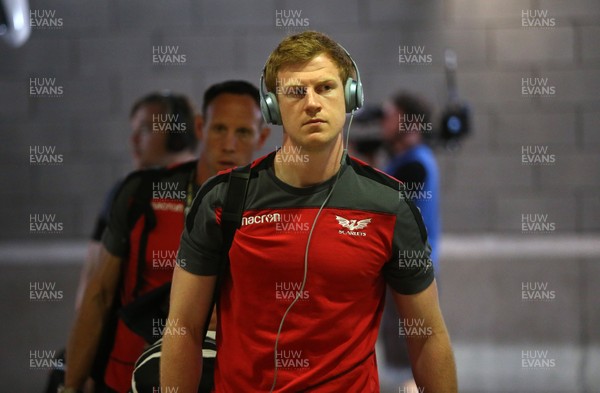 260518 - Leinster v Scarlets - Guinness PRO14 Final - Rhys Patchell arrives at the stadium