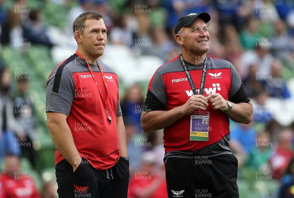 260518 - Leinster v Scarlets - Guinness PRO14 Final - Ioan Cunningham and Wayne Pivac