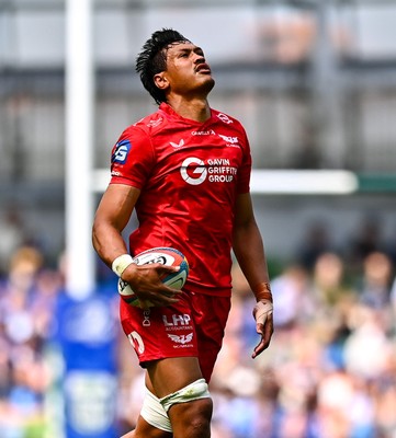 310525 - Leinster v Scarlets - United Rugby Championship Quarter-Final - Sam Lousi of Scarlets reacts