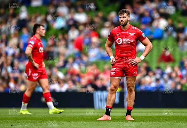 310525 - Leinster v Scarlets - United Rugby Championship Quarter-Final - Johnny Williams of Scarlets 