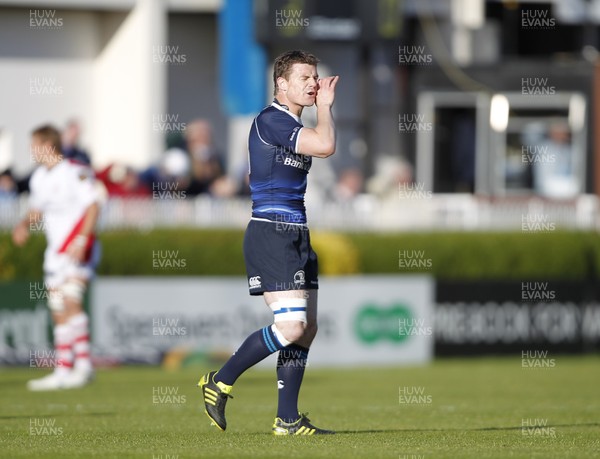 13.05.11 - Leinster v Ulster - Magners League Play-off Brian O'Driscoll gives orders 