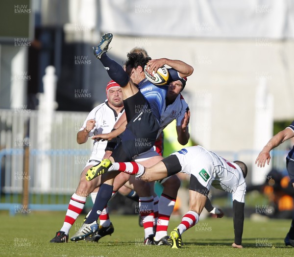 13.05.11 - Leinster v Ulster - Magners League Play-off Isa Nacewa of Leinster beats Ian Humhreys of Ulster to the high ball 