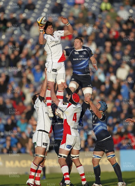 13.05.11 - Leinster v Ulster - Magners League Play-off Robbie Diack of Ulster takes the lineout 