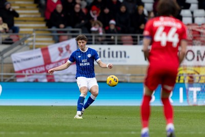 100126 - Leyton Orient v Cardiff City - Sky Bet League 1 - William Fish of Cardiff City in action