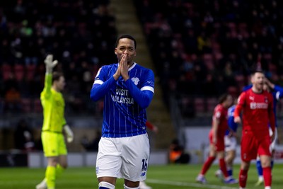 100126 - Leyton Orient v Cardiff City - Sky Bet League 1 - Chris Willock of Cardiff City reacts after missing a chance