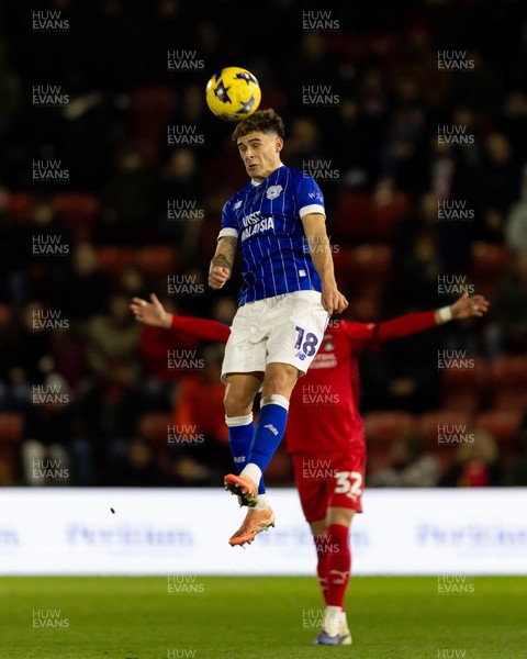 100126 - Leyton Orient v Cardiff City - Sky Bet League 1 - Alex Robertson of Cardiff City with a header