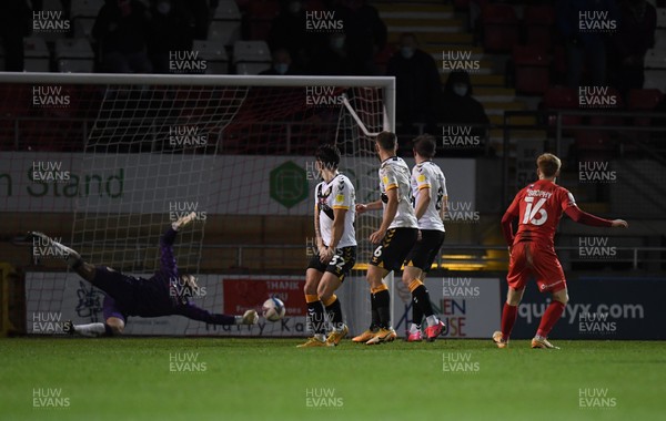 121220 - Leyton Orient v Newport County - Sky Bet League 2 - James Brophy of Leyton Orient scores his side's second goal