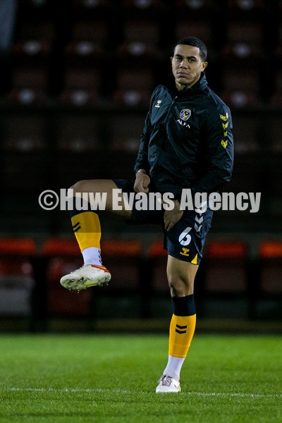 250122 - Leyton Orient v Newport County - Sky Bet League 2 - Priestley Farquharson of Newport County warms up