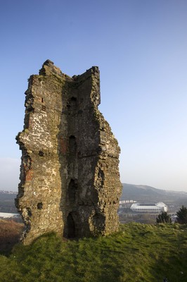 180315 - Picture a General View of the Liberty Stadium, Swansea from the ruins of Morris Castle