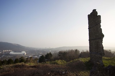 180315 - Picture a General View of the Liberty Stadium, Swansea from the ruins of Morris Castle