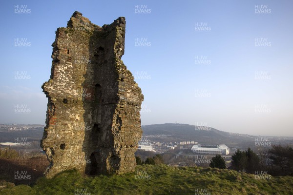 180315 - Picture a General View of the Liberty Stadium, Swansea from the ruins of Morris Castle