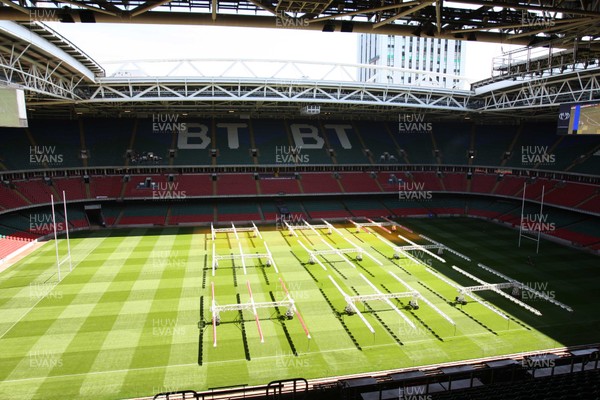 09.08.07.. Millennium Stadium pitch lighting rig 