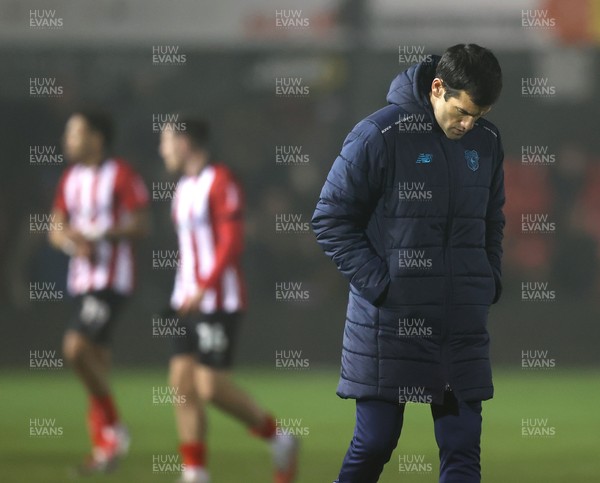 201225 - Lincoln City v Cardiff City - Sky Bet League 1 - Manager Brian Barry-Murphy of Cardiff dejected at the end of the match