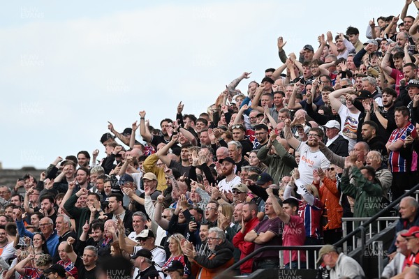 190926 - Lincoln City v Swansea City - Sky Bet Championship - Swansea supporters celebrate after their side takes the lead