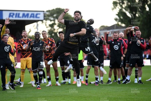 190926 - Lincoln City v Swansea City - Sky Bet Championship - Vitor Matos, Swansea Head Coach celebrates towards the Swansea supporters at full time