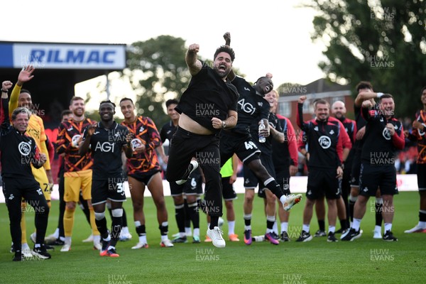 190926 - Lincoln City v Swansea City - Sky Bet Championship - Vitor Matos, Swansea Head Coach celebrates towards the Swansea supporters at full time