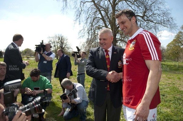 300413 - Lions Squad Announcement - Head Coach Warren Gatland, left,  and British & Irish Lions Captain Sam Warburton  pose for the media at the Lions Squad Press Conference