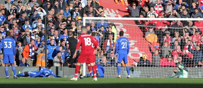 Liverpool v Cardiff City 271018