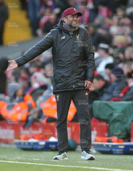 271018 - Liverpool v Cardiff - Premier League -  Liverpools manager Jurgen Klopp disagrees with decision