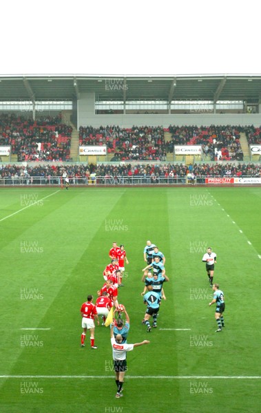 15.11.08 - Principality Premiership Rugby Llanelli RFC v Cardiff RFC Llanelli take on Cardiff in the fist match in their new home 'Parc y Scarlets' 