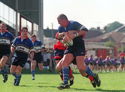 Llanelli v Leinster 190998