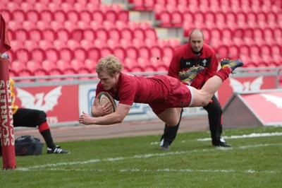 Llanelli v Moseley 200113