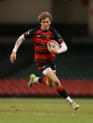 070424 - Llaneilli Wanderers v Glynneath - Division One Cup Final - Sam Harris of Glynneath 